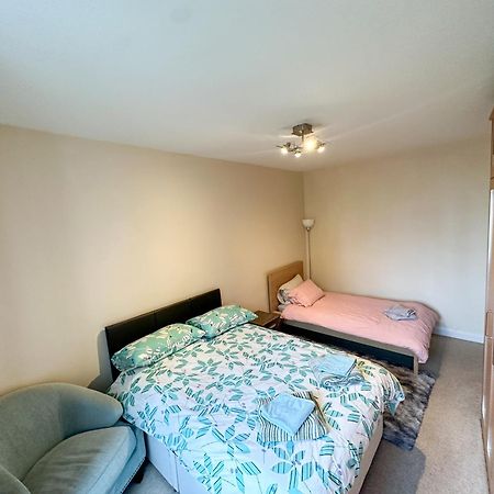 Apartmán 2 Bed Flat - Short Walk From Brent Cross Station Hendon Exteriér fotografie